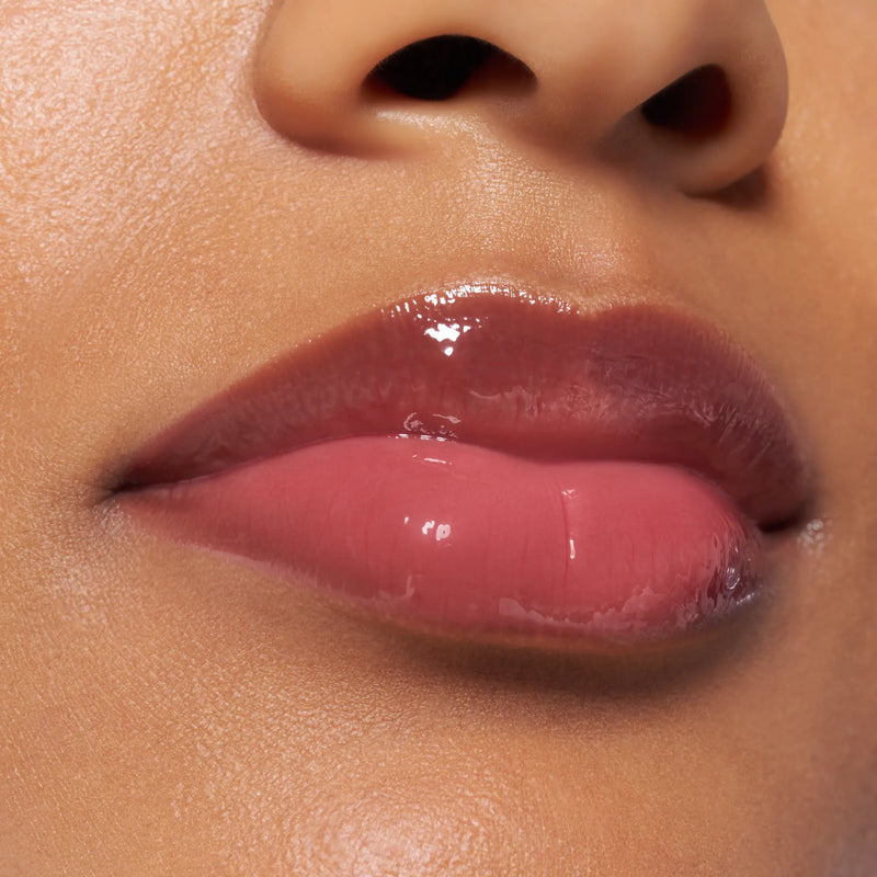 Essence The Super Peptide Glossy Lip Treatment 06 Plumfection!