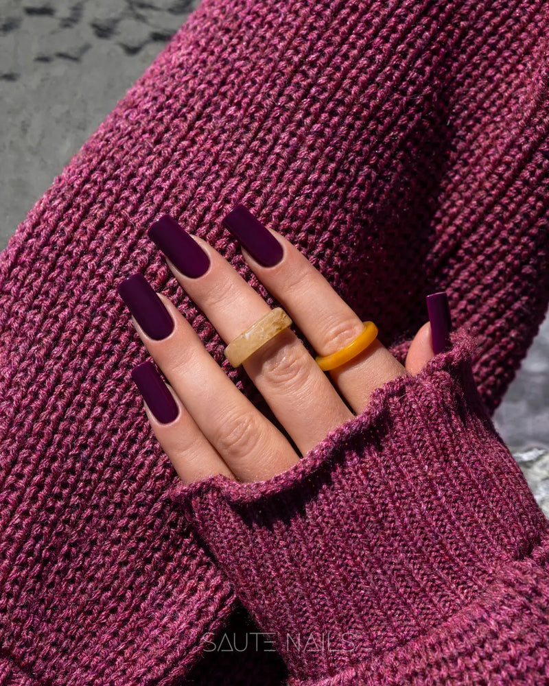 Saute Nails UV Gelpolish S325 Noir Berry