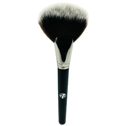 W7 Cosmetics Fluffy Fan Brush