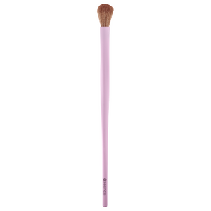 Essence Blending Brush 01 Blending is my Cardio